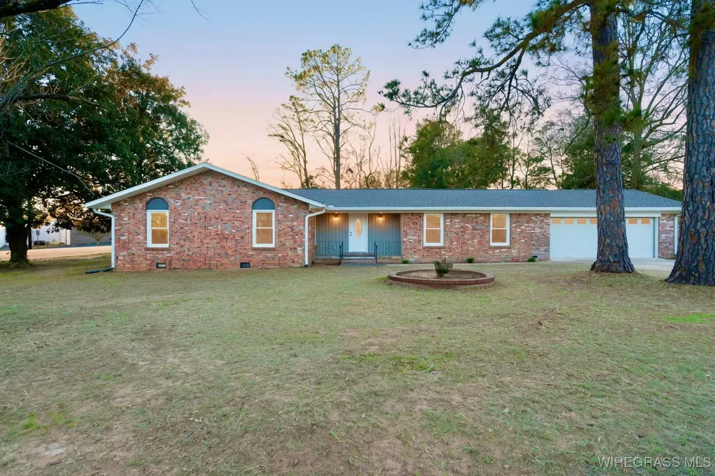 101 Briarhill Road Enterprise AL 36330
