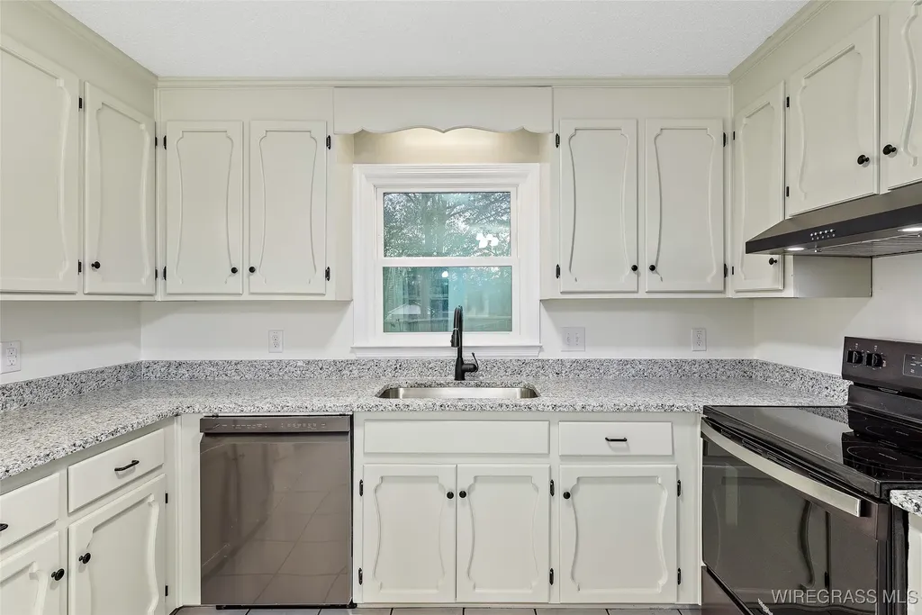 200 Brookshire Drive Enterprise AL 36330