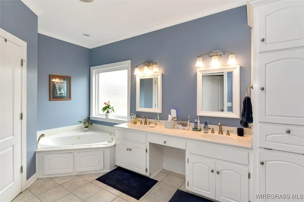 300 Inverness Drive Dothan AL 36305