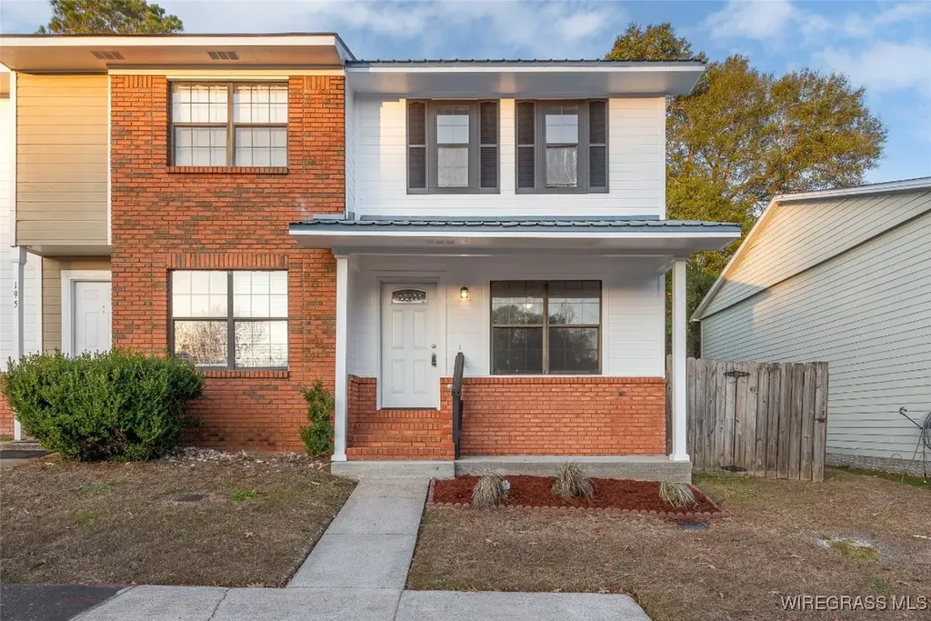 197 Lakeview Drive Daleville AL 36322