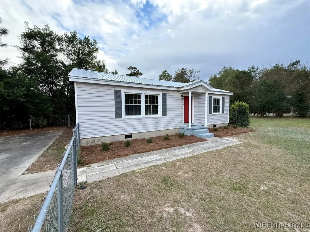 209 Leatherwood Court Ozark AL 36360