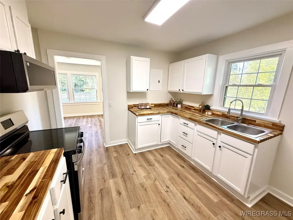 209 Leatherwood Court Ozark AL 36360