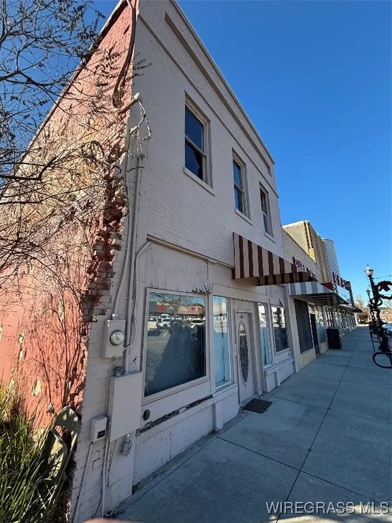 217 Court Avenue Elba AL 36323