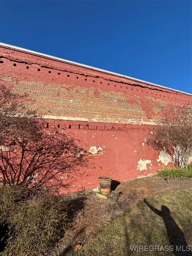 217 Court Avenue Elba AL 36323