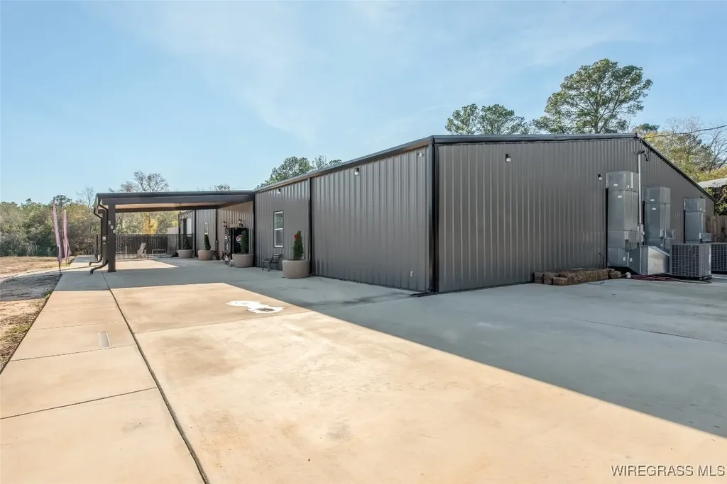 212 Huckleberry Street Andalusia AL 36420