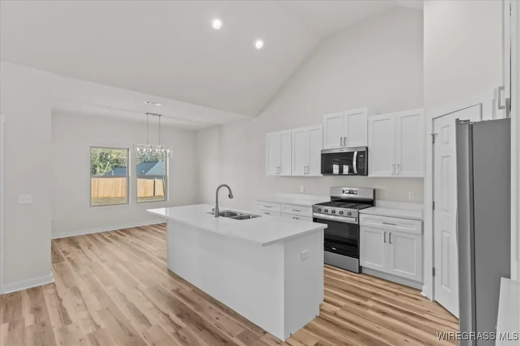 105 Hand Lane Enterprise AL 36330