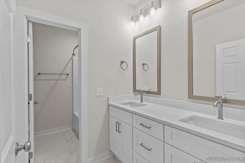 105 Hand Lane Enterprise AL 36330