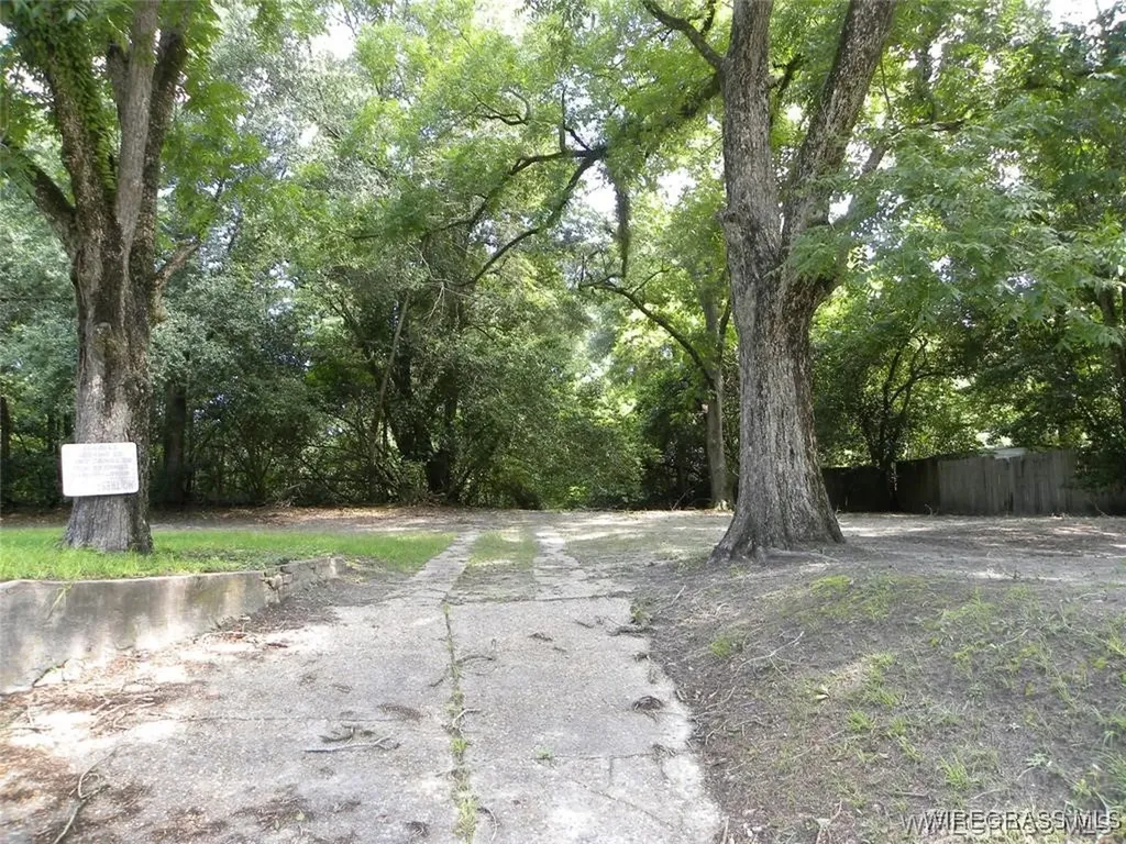 425 Glover Avenue Enterprise AL 36330
