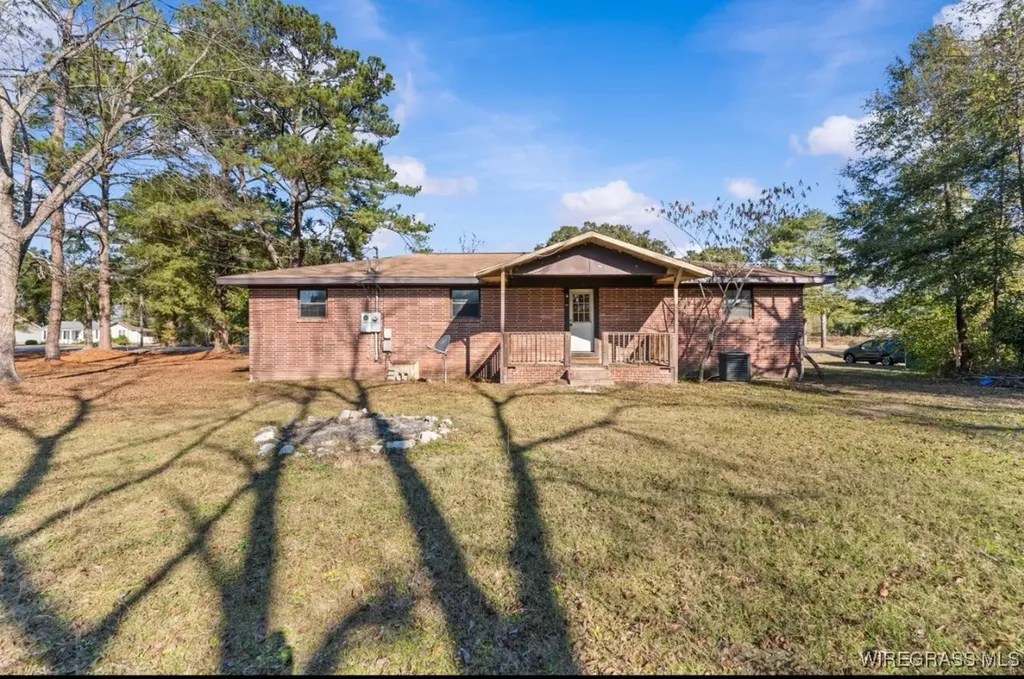 245 W Main Street Daleville AL 36322