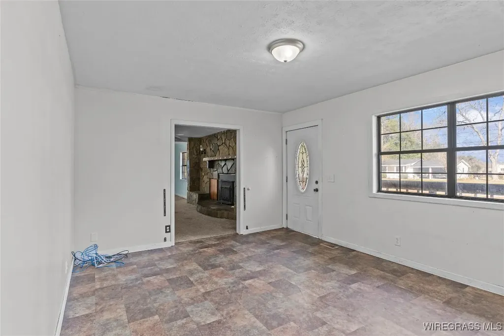 245 W Main Street Daleville AL 36322