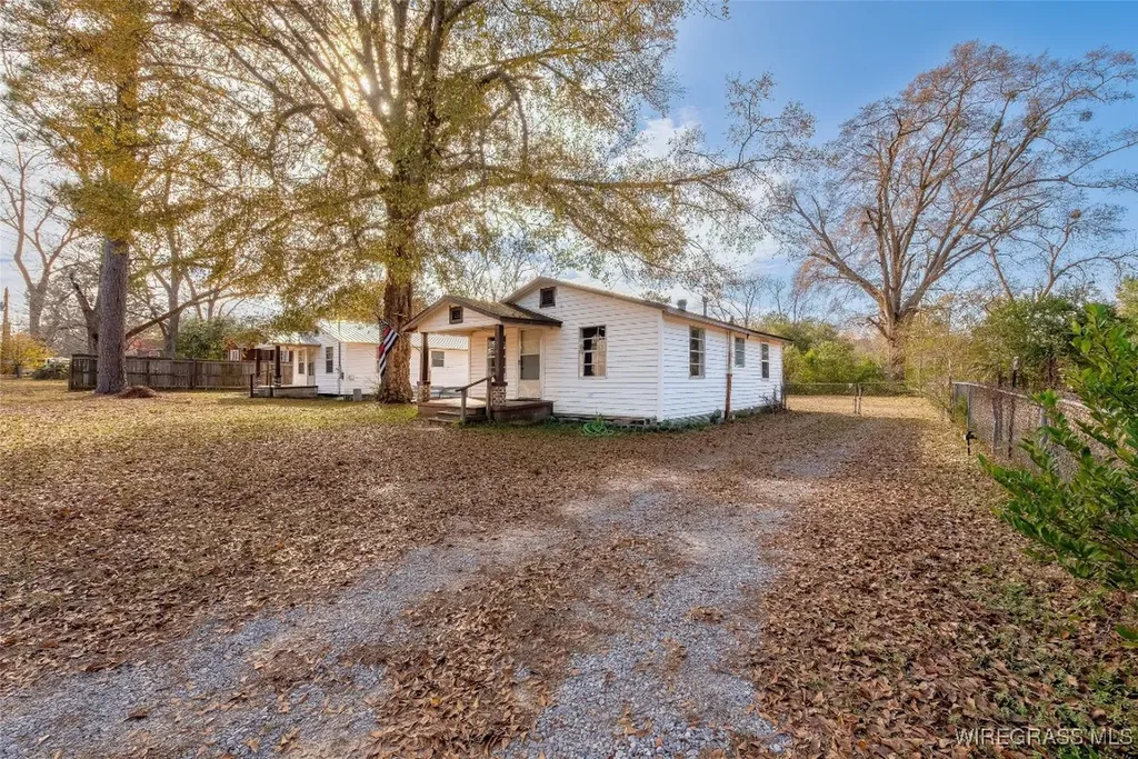 515 Mock Street Andalusia AL 36420