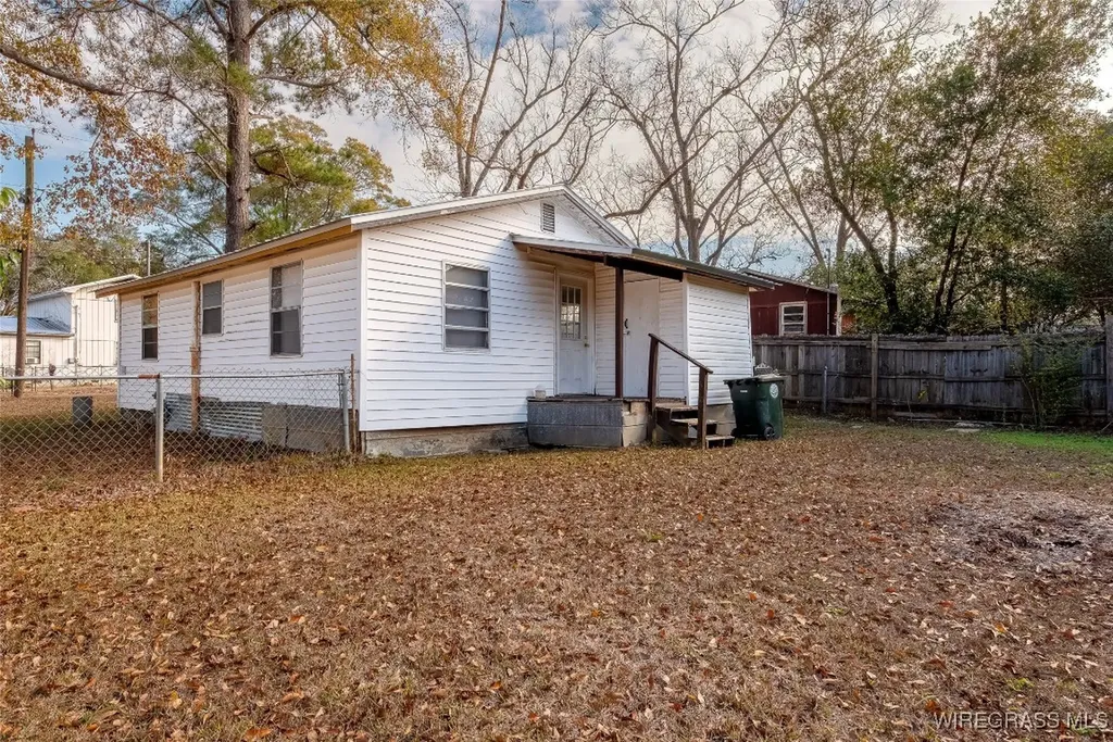 515 Mock Street Andalusia AL 36420