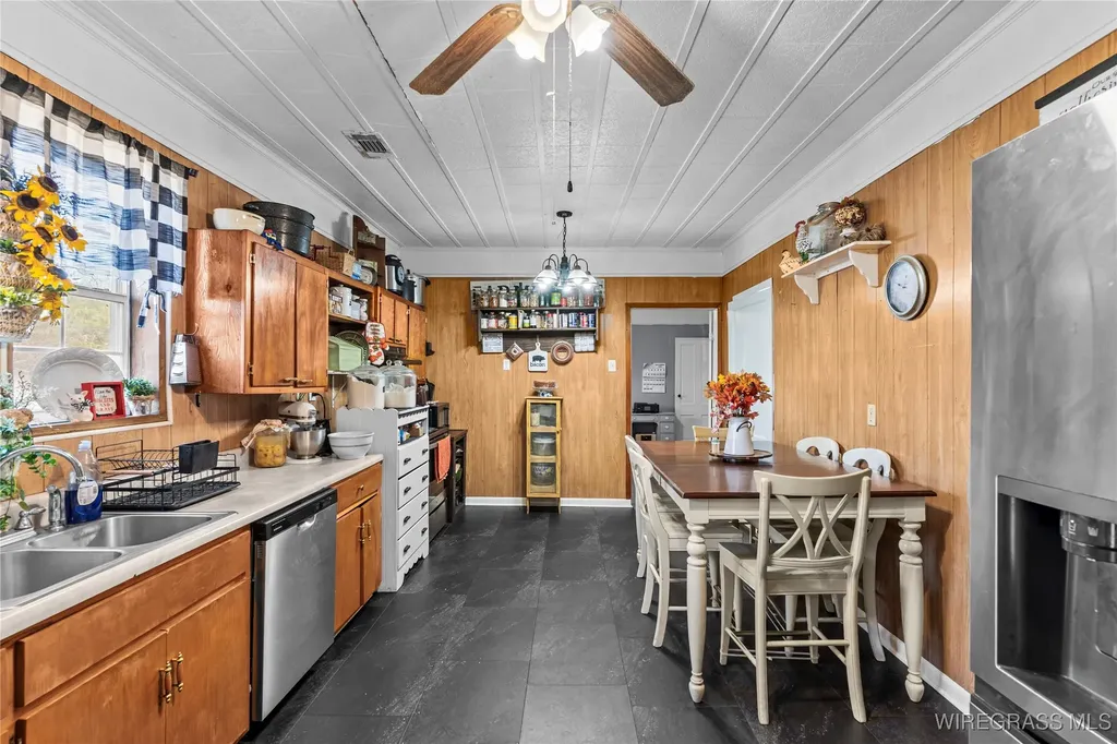 31077 Johnson Street Andalusia AL 36421