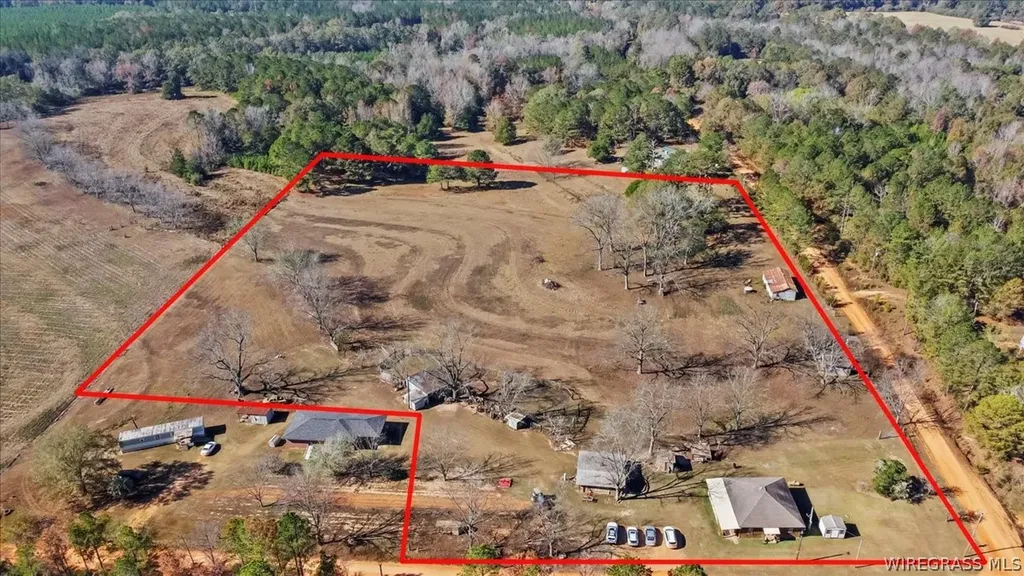 31077 Johnson Street Andalusia AL 36421