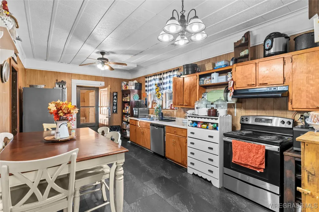 31077 Johnson Street Andalusia AL 36421