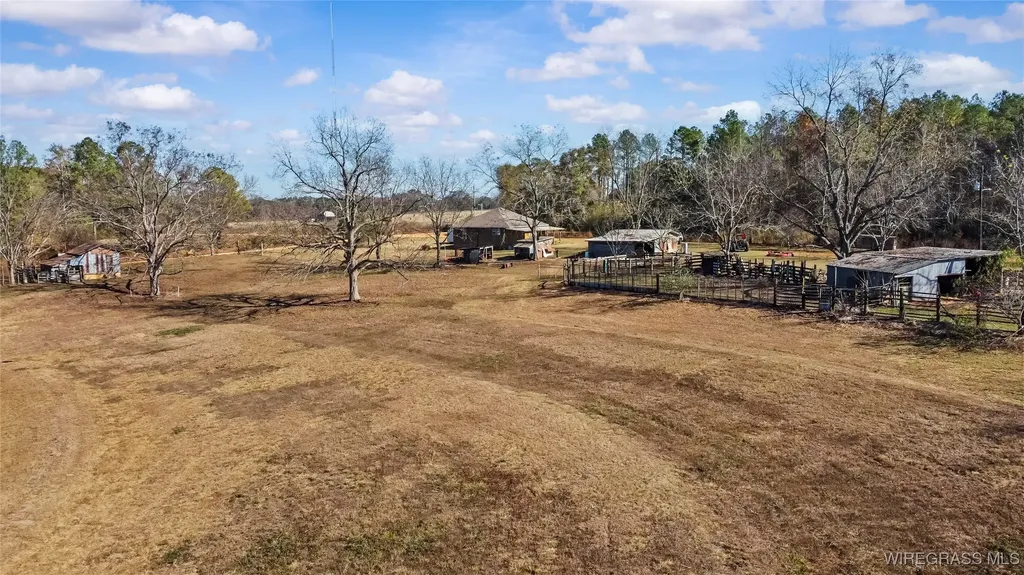 31077 Johnson Street Andalusia AL 36421