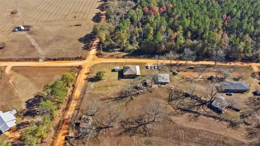 31077 Johnson Street Andalusia AL 36421