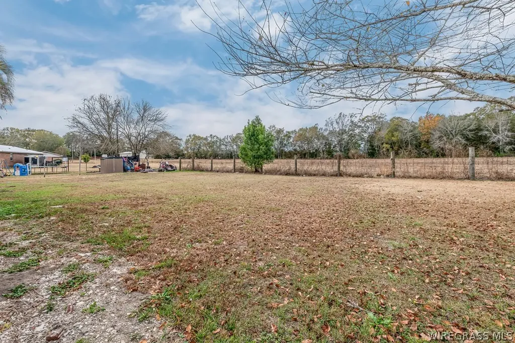 307 Williams Circle Hartford AL 36344