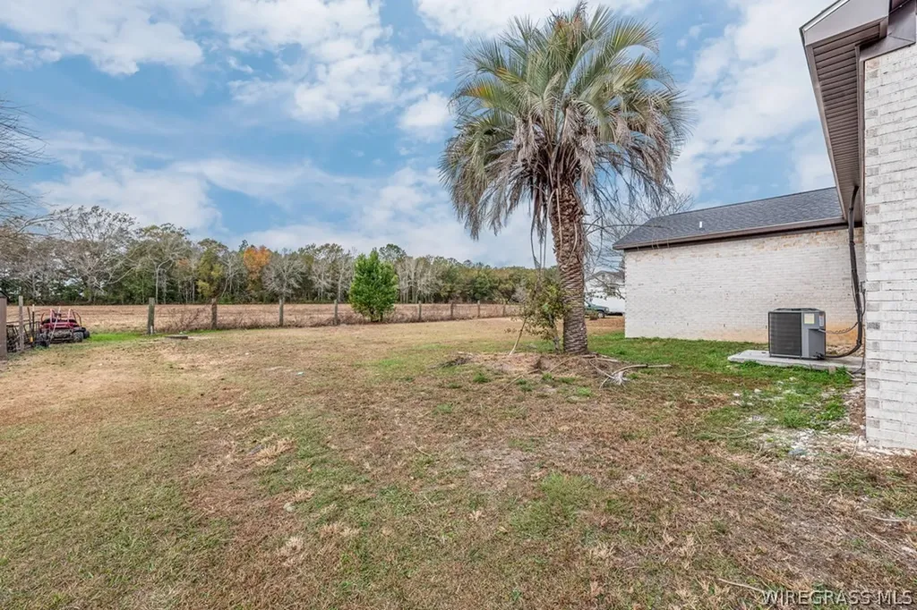 307 Williams Circle Hartford AL 36344