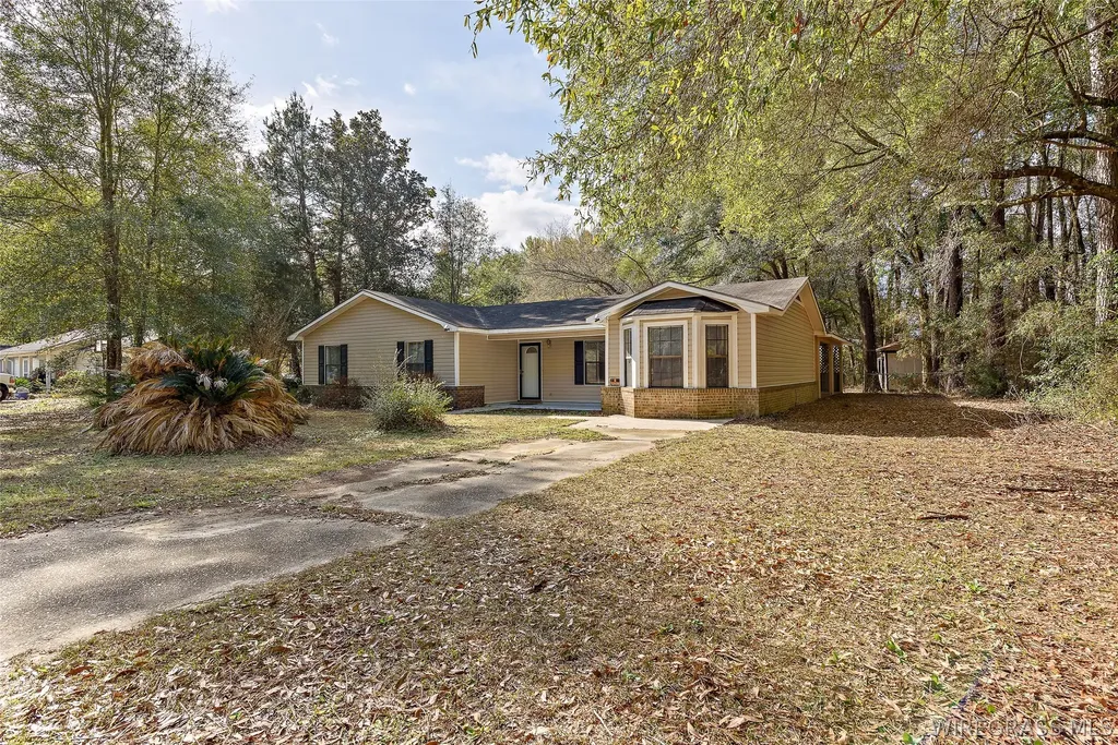 804 Old Newton Road Daleville AL 36322