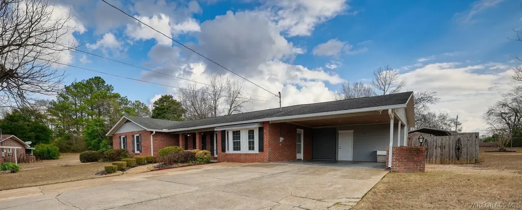 106 Sundale Drive Dothan AL 36303