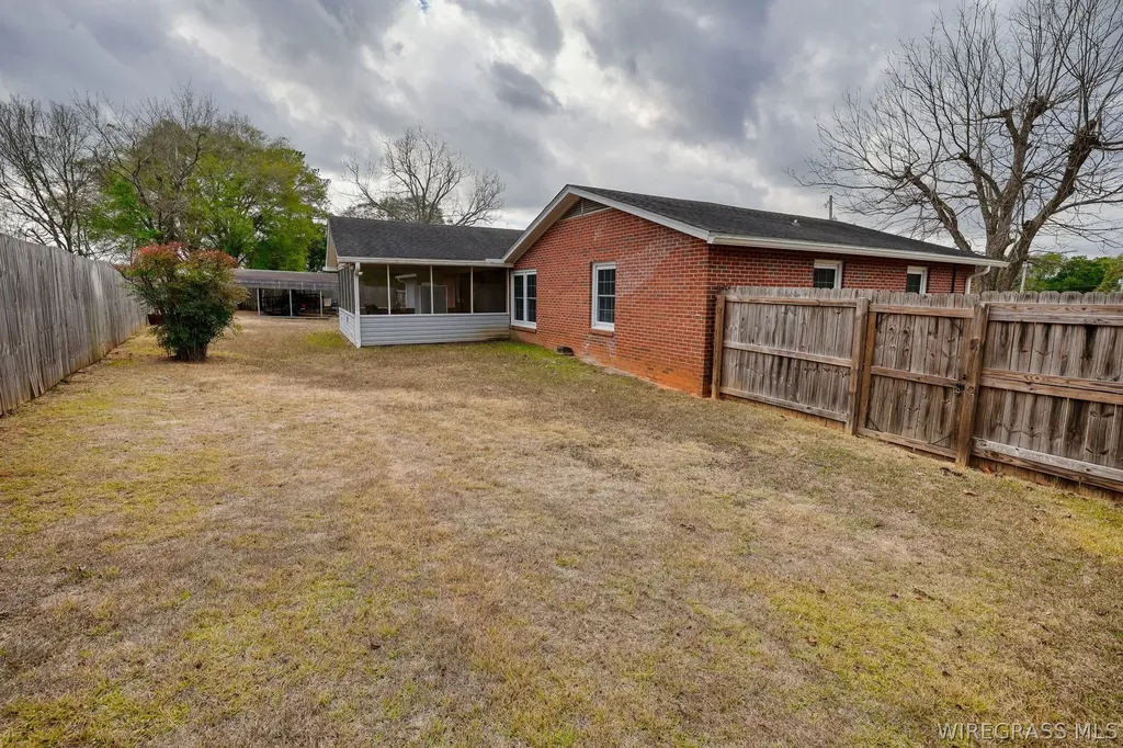 106 Sundale Drive Dothan AL 36303