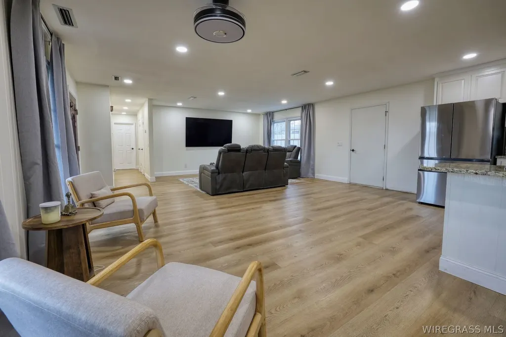 106 Sundale Drive Dothan AL 36303