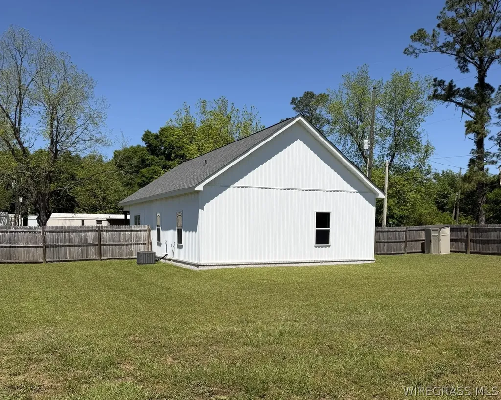 226 Loveless Street Hartford AL 36344