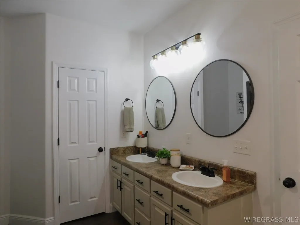 17576 Enoch Road Andalusia AL 36421