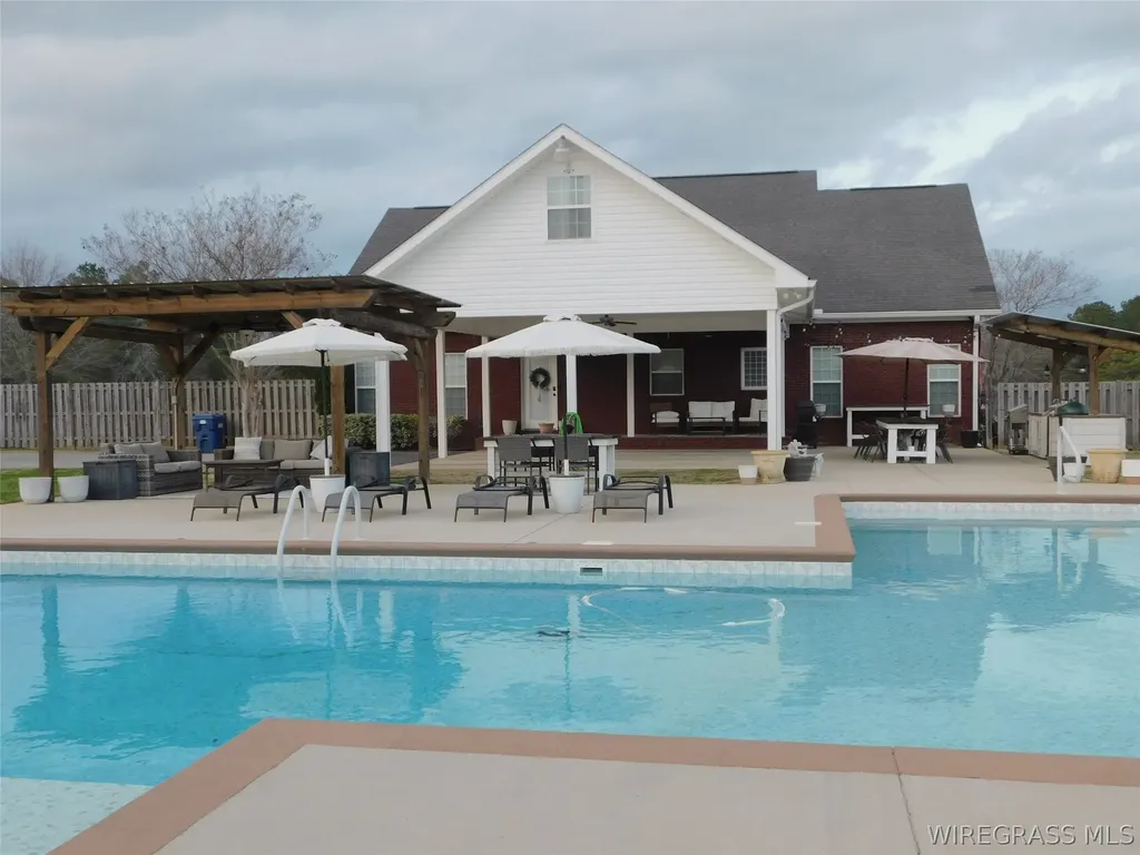 17576 Enoch Road Andalusia AL 36421