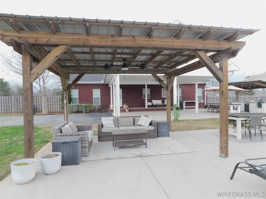 17576 Enoch Road Andalusia AL 36421