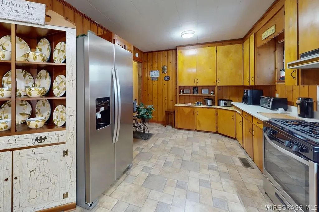 1051 Morrow Avenue Elba AL 36323