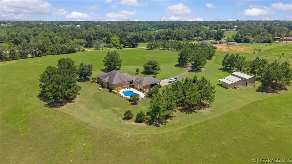253 County Road 622 Enterprise AL 36330