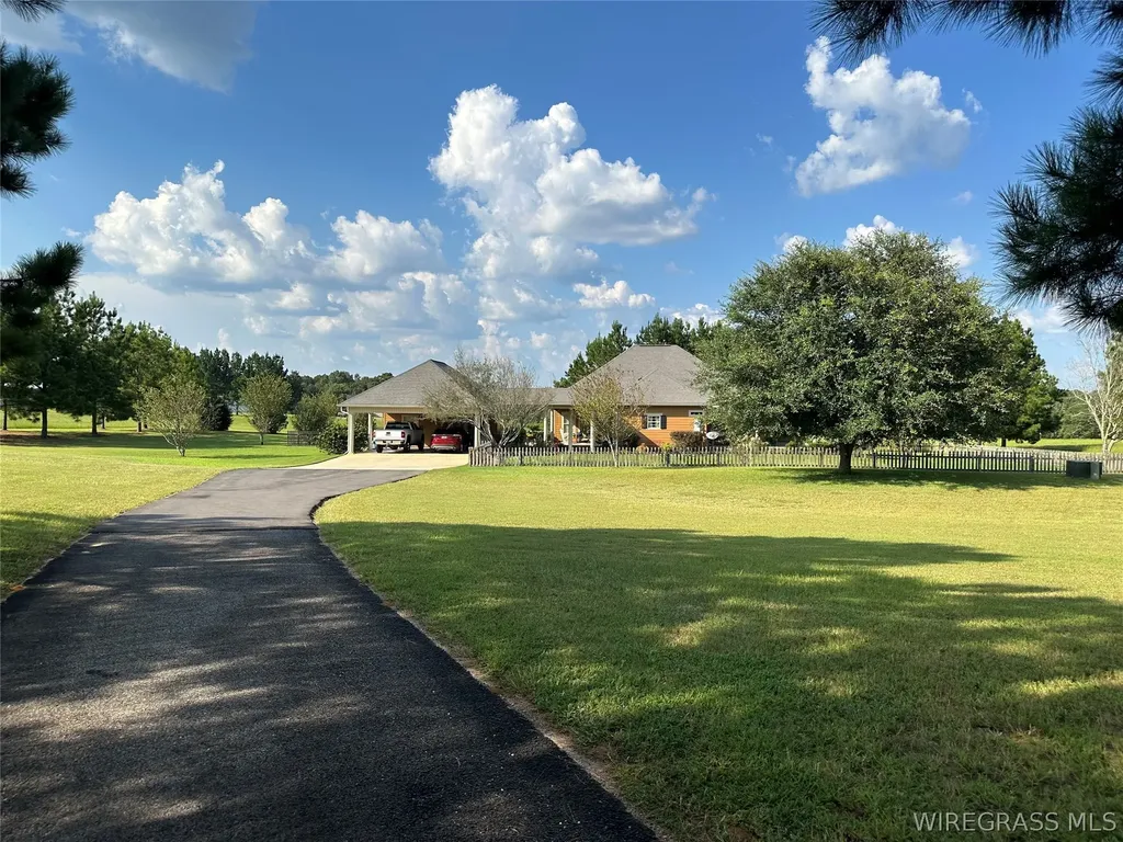 253 County Road 622 Enterprise AL 36330