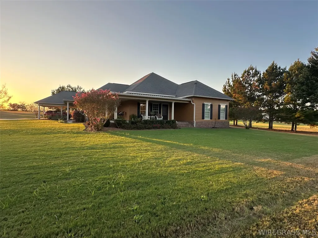 253 County Road 622 Enterprise AL 36330