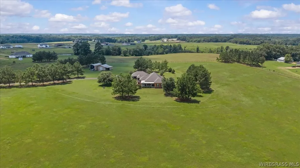 253 County Road 622 Enterprise AL 36330