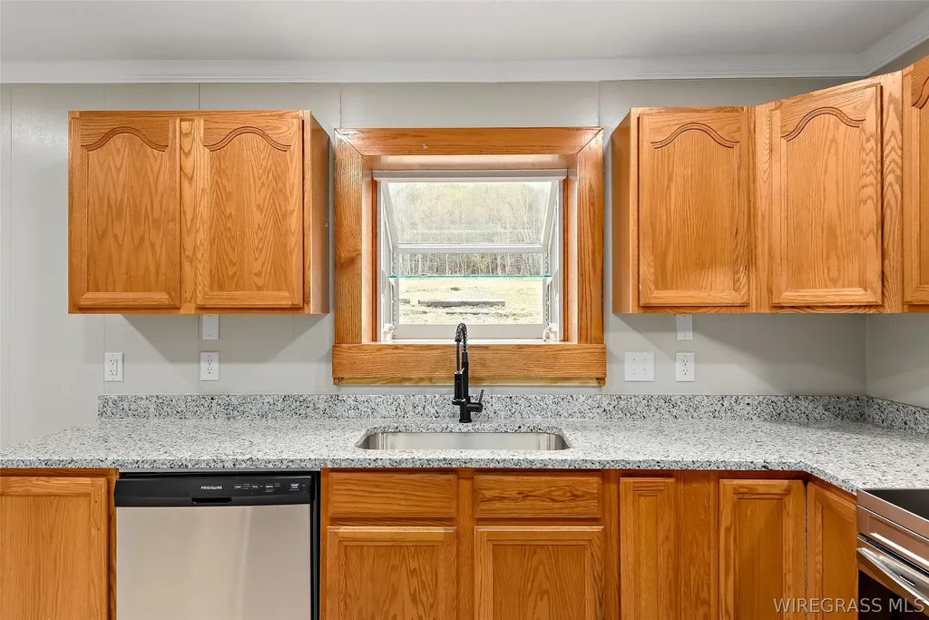 152 Gill Drive Ozark AL 36360