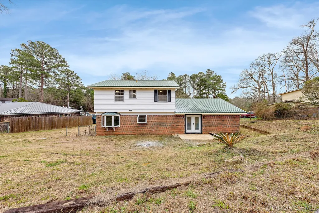 152 Gill Drive Ozark AL 36360