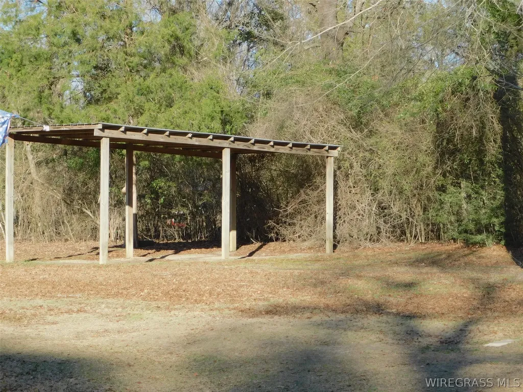 28584 Hammett Road Andalusia AL 36421