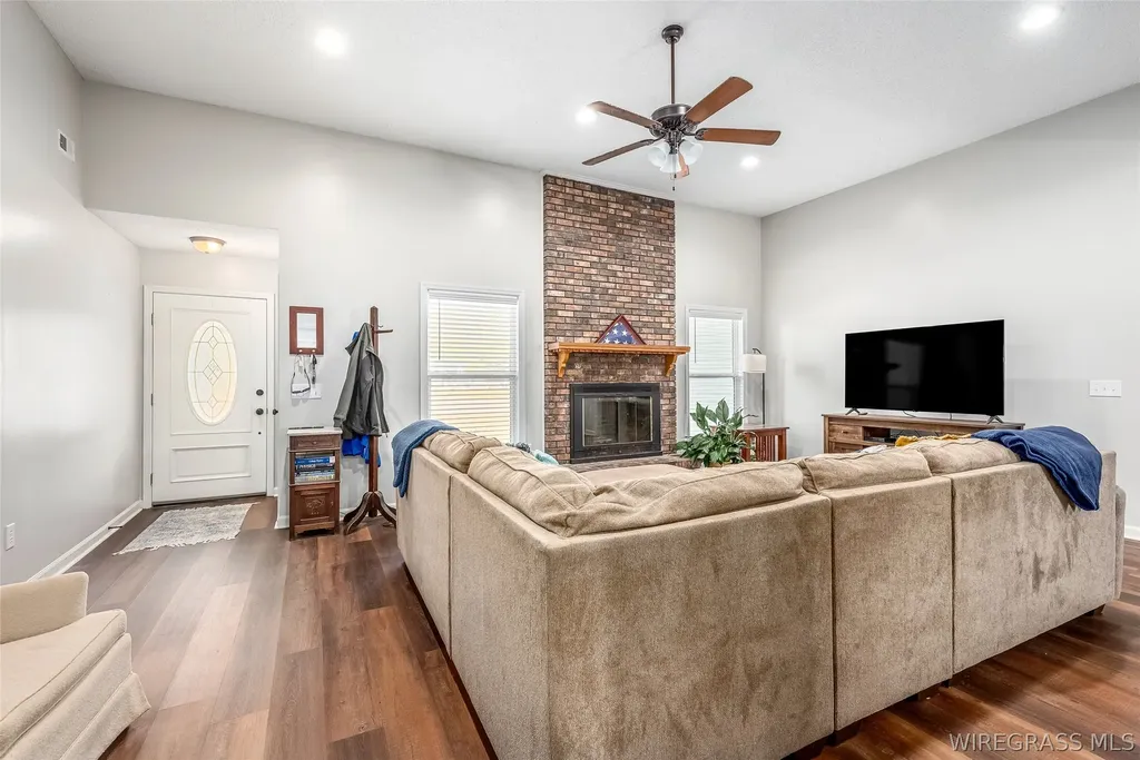 301 Candlewood Drive Enterprise AL 36330