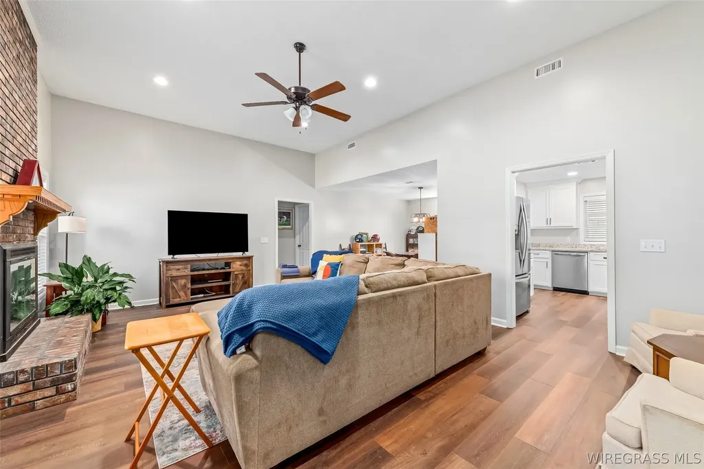 301 Candlewood Drive Enterprise AL 36330