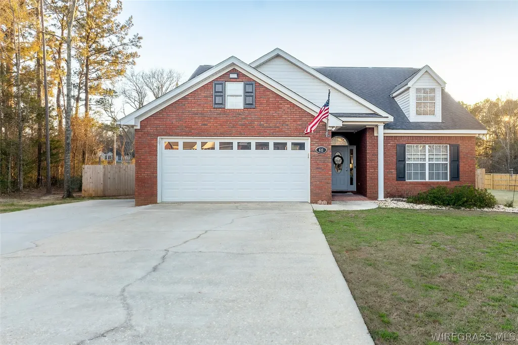612 Frankfort Drive Dothan AL 36305