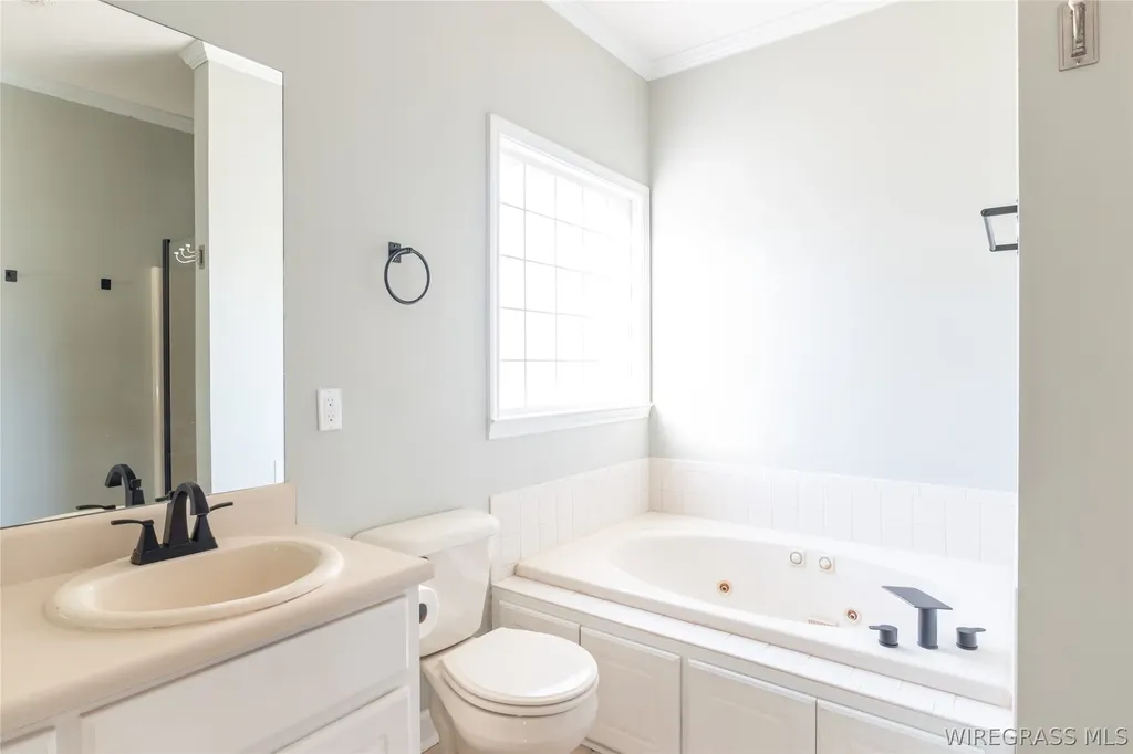 612 Frankfort Drive Dothan AL 36305