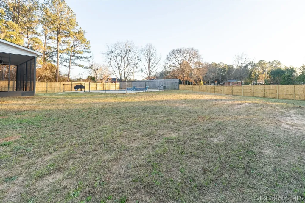 612 Frankfort Drive Dothan AL 36305