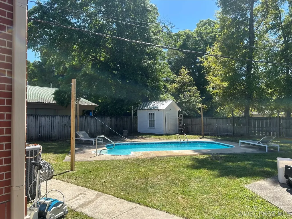 200 S Commerce Street Geneva AL 36340