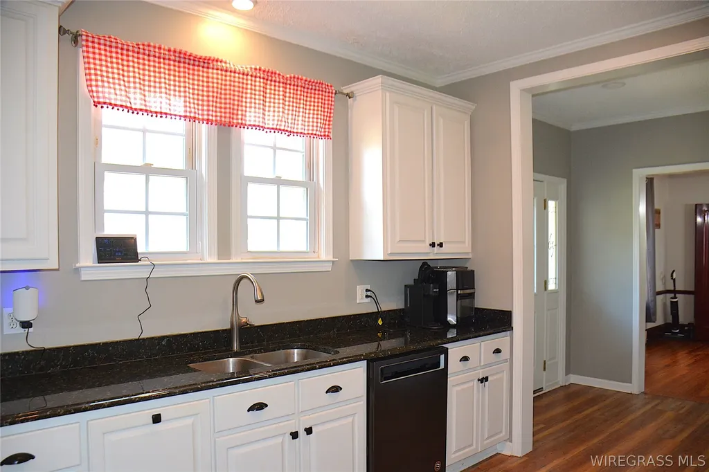 200 S Commerce Street Geneva AL 36340