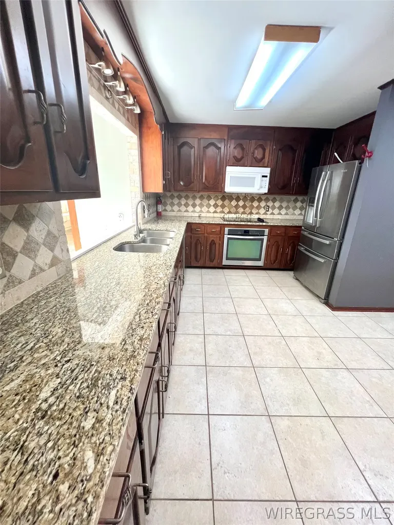 100 Brentwood Place Enterprise AL 36330