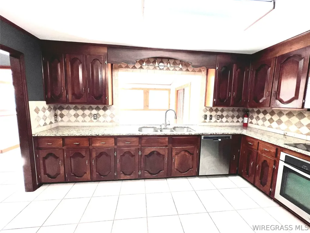 100 Brentwood Place Enterprise AL 36330