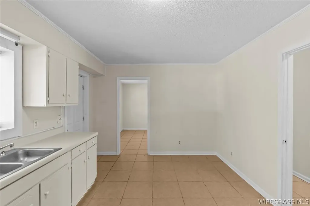 1403 E Park Avenue Enterprise AL 36330