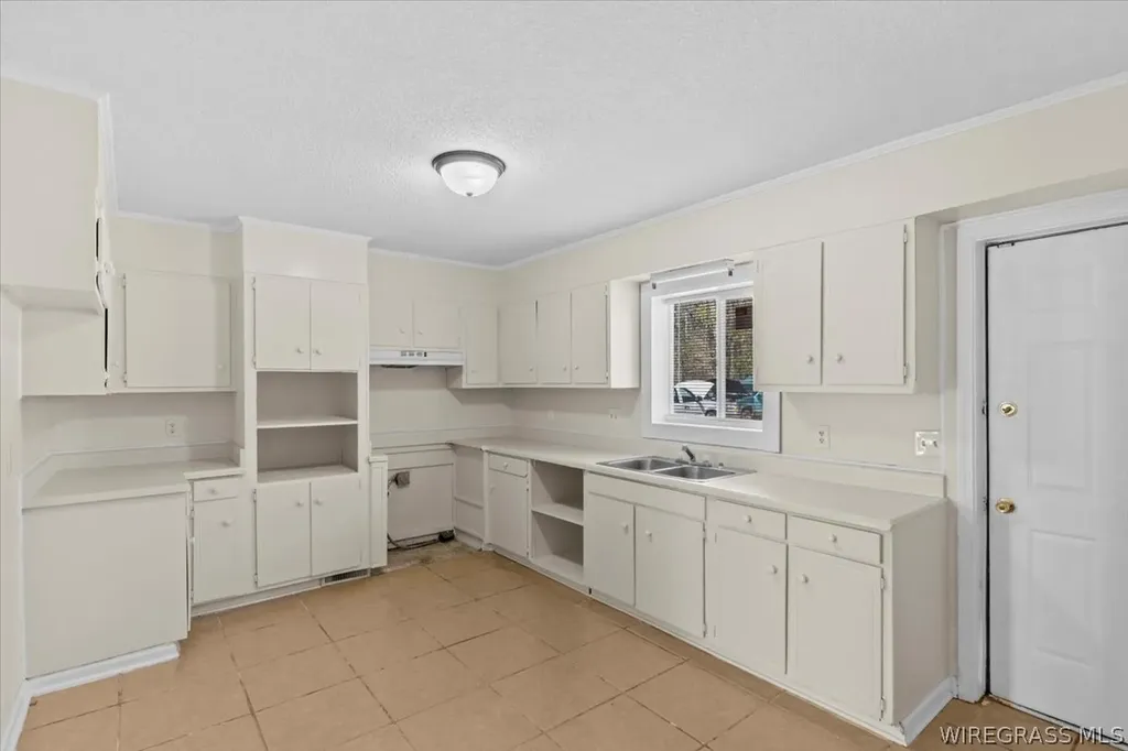 1403 E Park Avenue Enterprise AL 36330